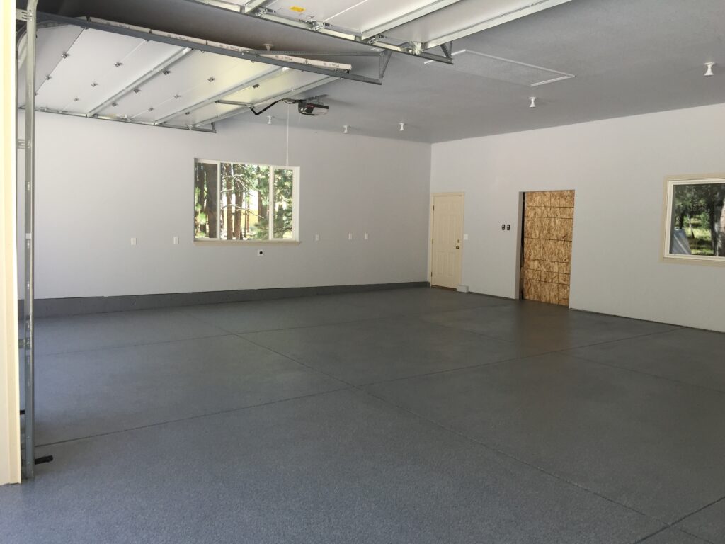 Uhlik Garage 4